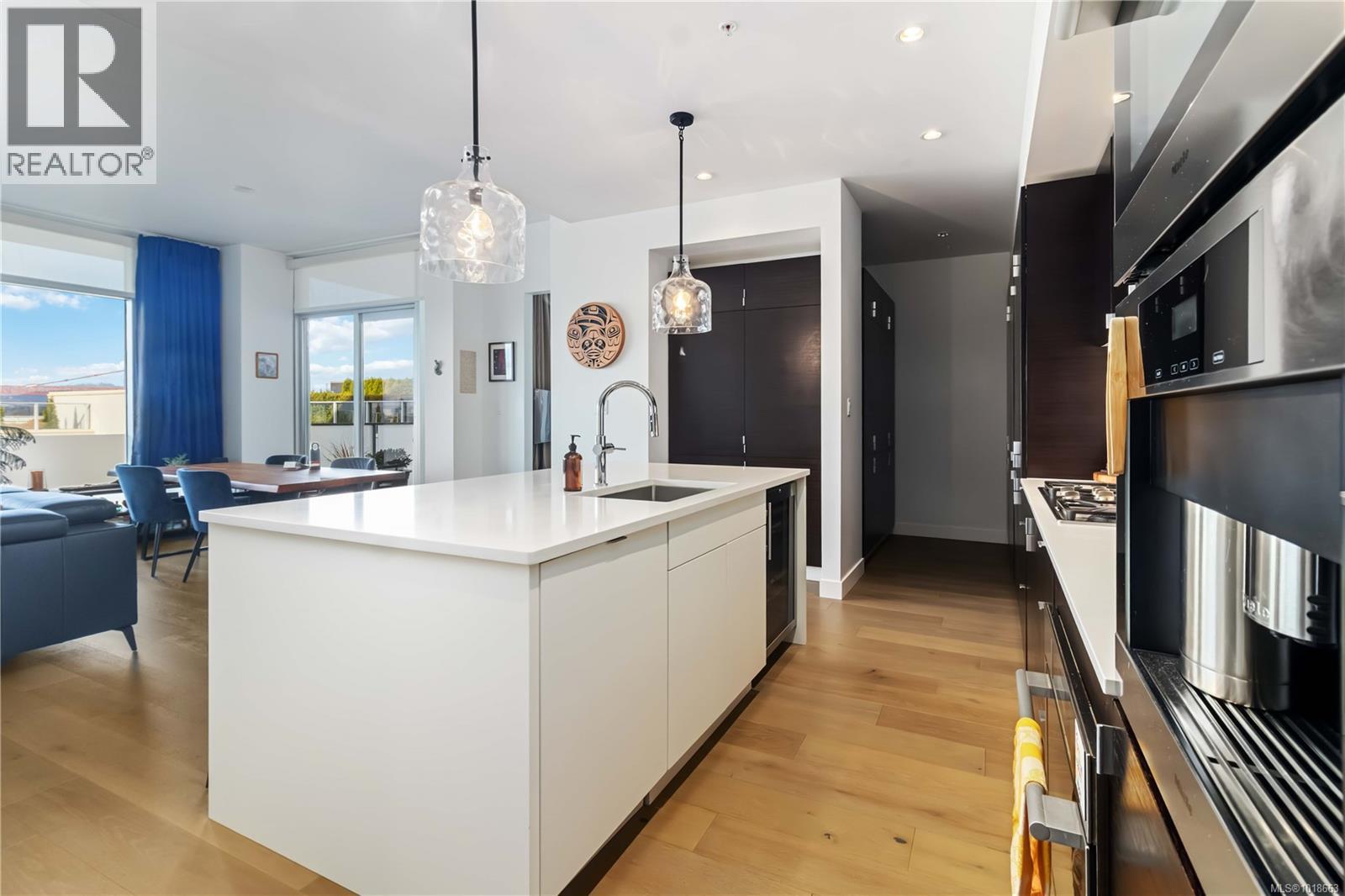 506 770 Fisgard St, Victoria, British Columbia  V8W 0B8 - Photo 10 - 1018663