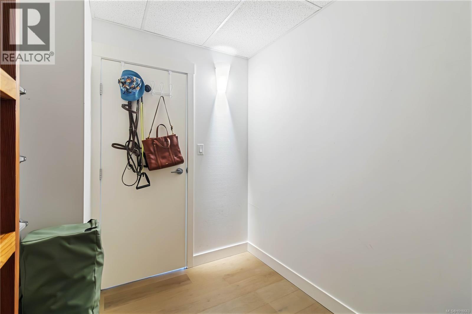 506 770 Fisgard St, Victoria, British Columbia  V8W 0B8 - Photo 30 - 1018663