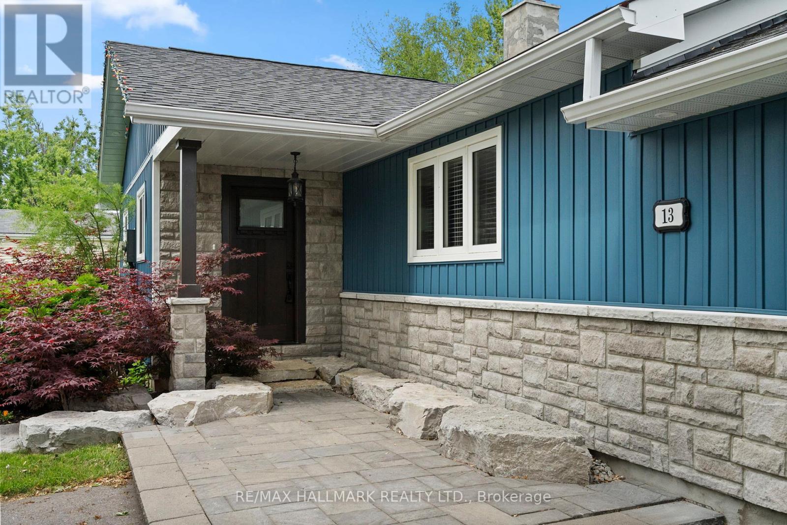 13 Pinetree Court, Ramara, Ontario  L0K 1B0 - Photo 2 - S12502024