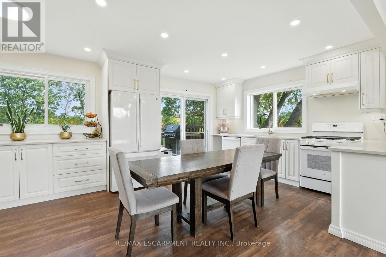 293 REGIONAL RD 20, Hamilton, Ontario