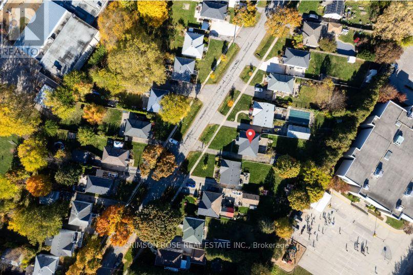 11 BONAVEM DRIVE, St. Catharines, Ontario