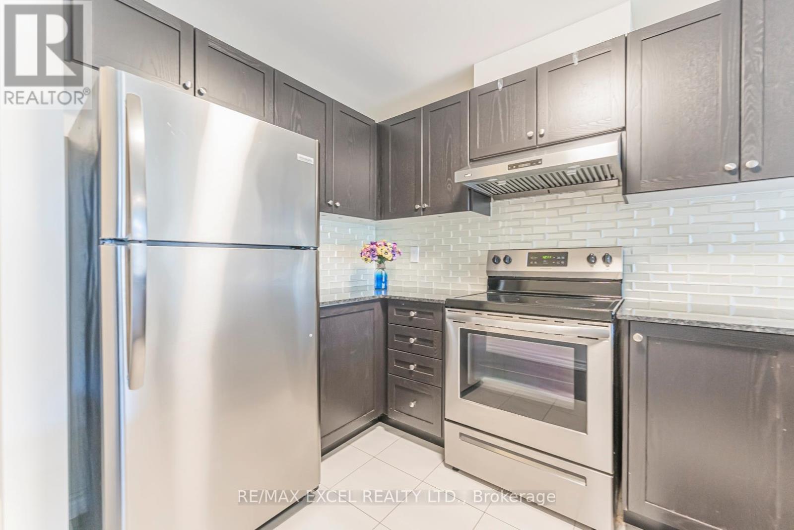 8 - 39 Drewry Avenue, Toronto, Ontario  M2M 0B4 - Photo 16 - C12515930