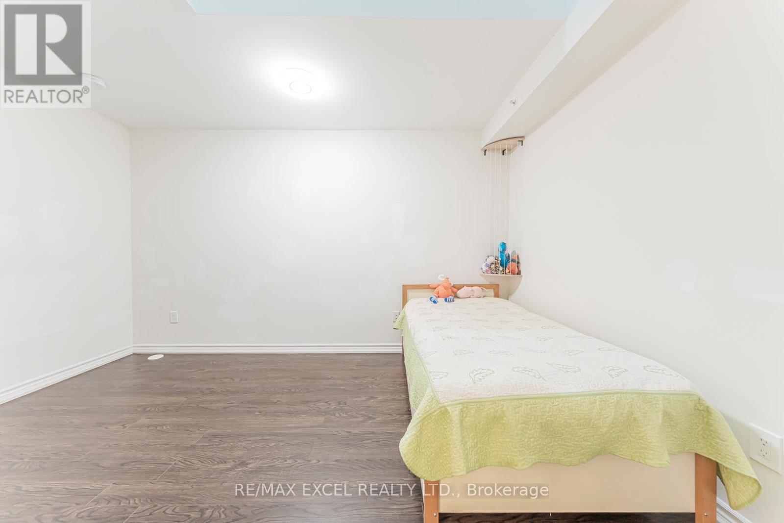 8 - 39 Drewry Avenue, Toronto, Ontario  M2M 0B4 - Photo 37 - C12515930