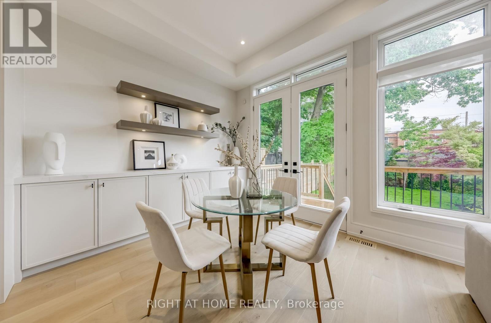 102 Parklea Drive, Toronto, Ontario  M4G 2J8 - Photo 19 - C12515968