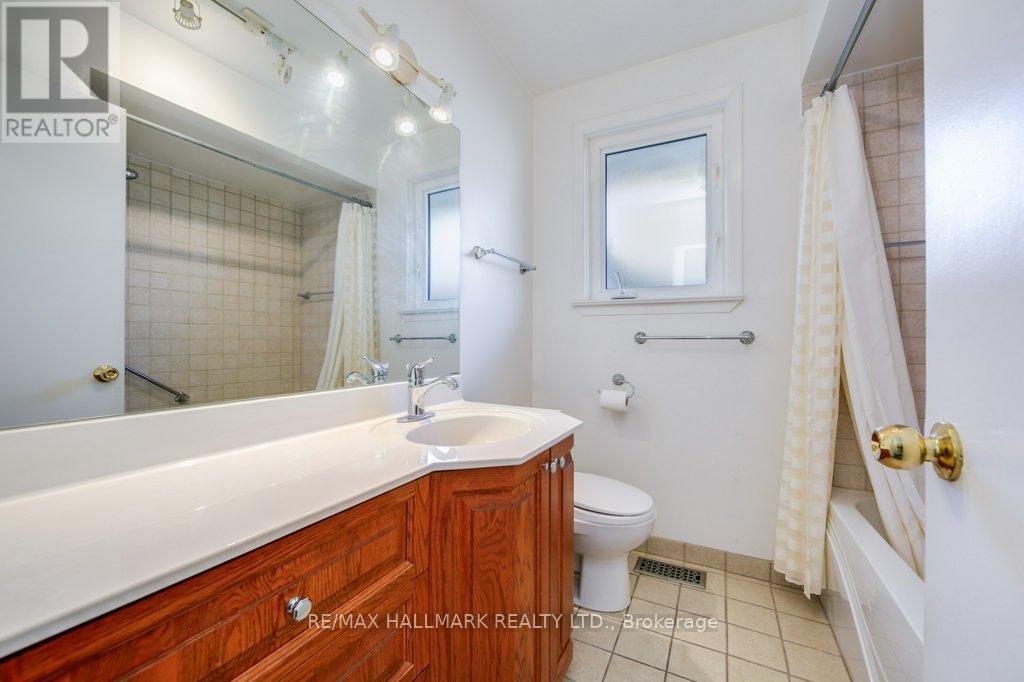 94 Broadlands Boulevard, Toronto, Ontario  M3A 1J7 - Photo 13 - C12516002