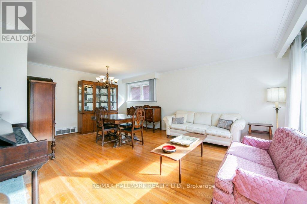 94 Broadlands Boulevard, Toronto, Ontario  M3A 1J7 - Photo 2 - C12516002