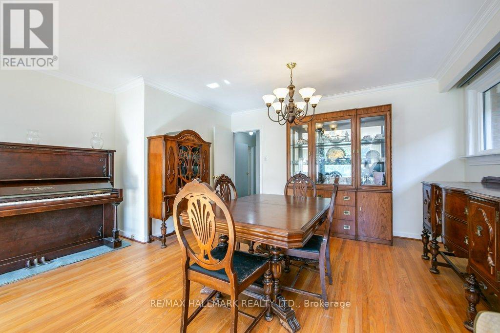 94 Broadlands Boulevard, Toronto, Ontario  M3A 1J7 - Photo 3 - C12516002