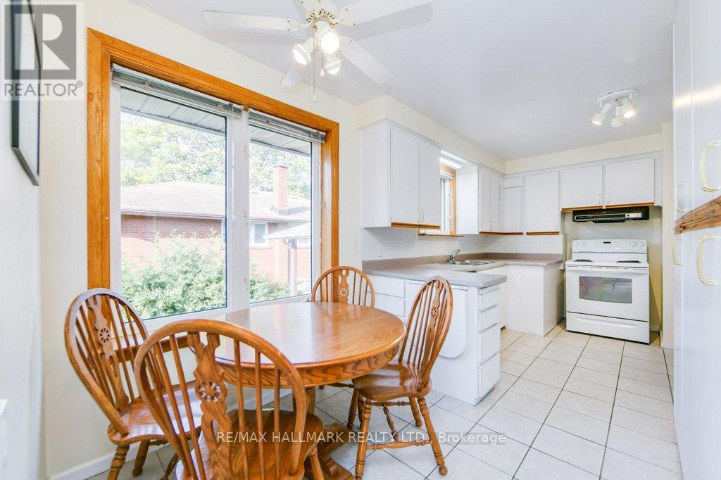 94 Broadlands Boulevard, Toronto, Ontario  M3A 1J7 - Photo 8 - C12516002