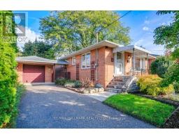 94 BROADLANDS BOULEVARD, Toronto, Ontario