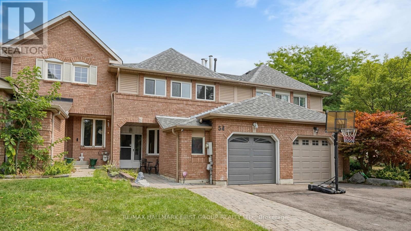 54 DAVIES CRESCENT, Whitby, Ontario