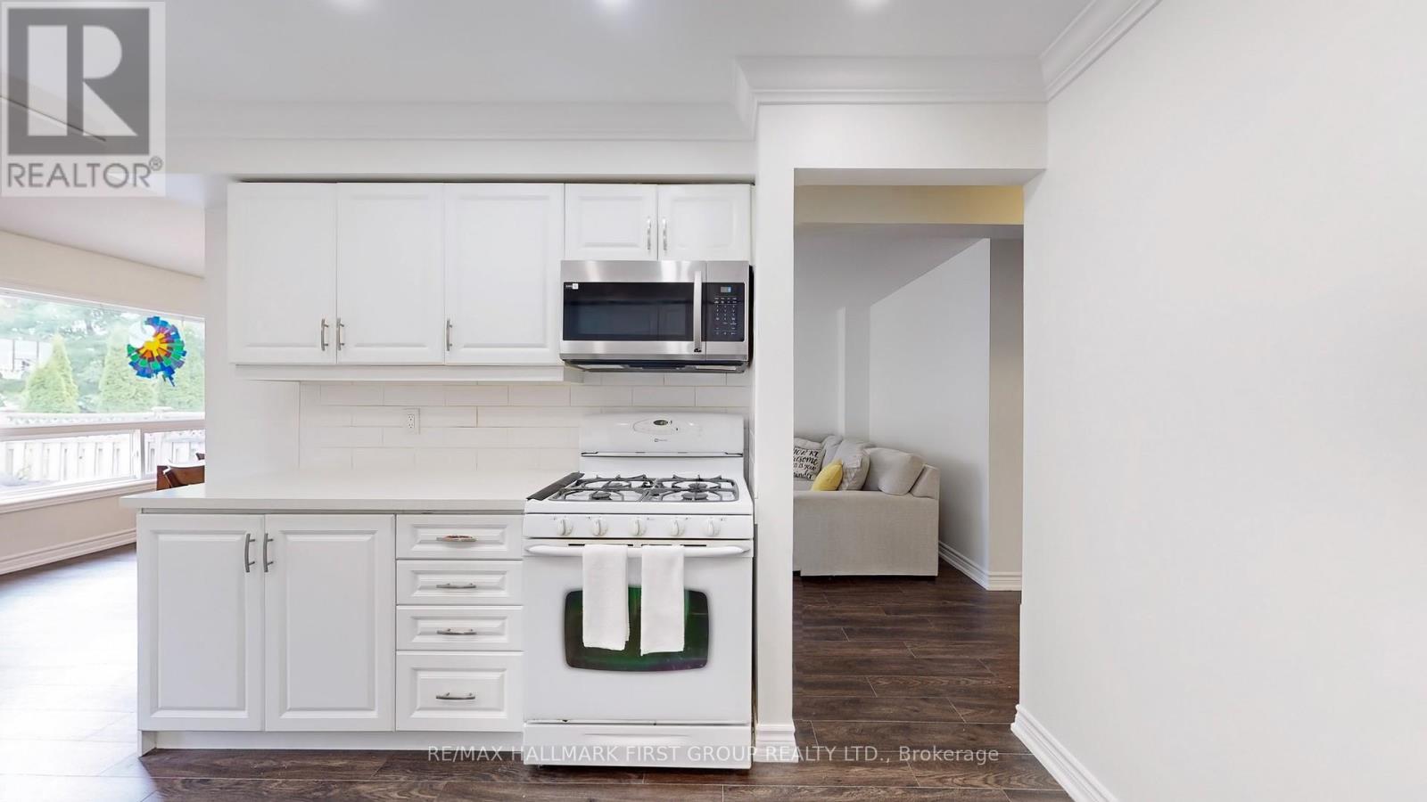 54 Davies Crescent, Whitby, Ontario L1N 8X5 - Photo 11 - E12515856