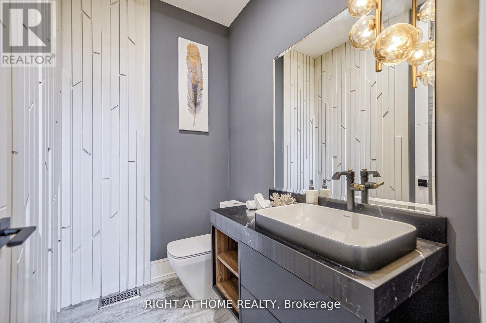 333 Woodmount Avenue, Toronto, Ontario M4C 4A4 - Photo 6 - E12515904