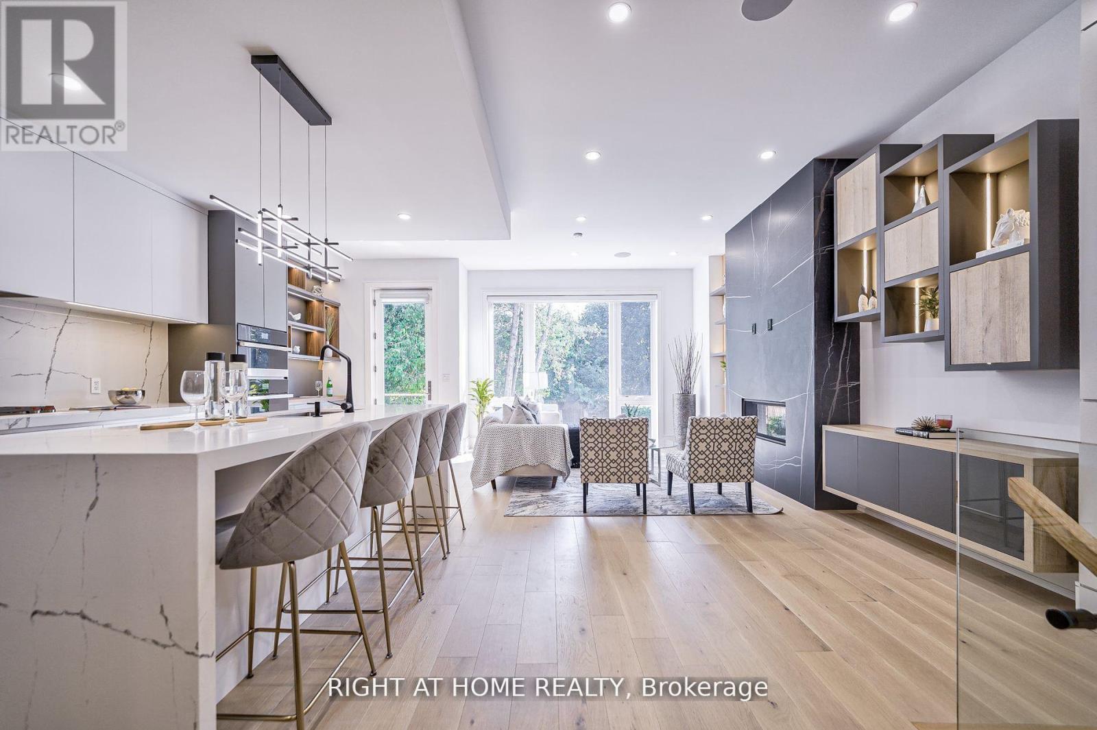 333 Woodmount Avenue, Toronto, Ontario M4C 4A4 - Photo 7 - E12515904