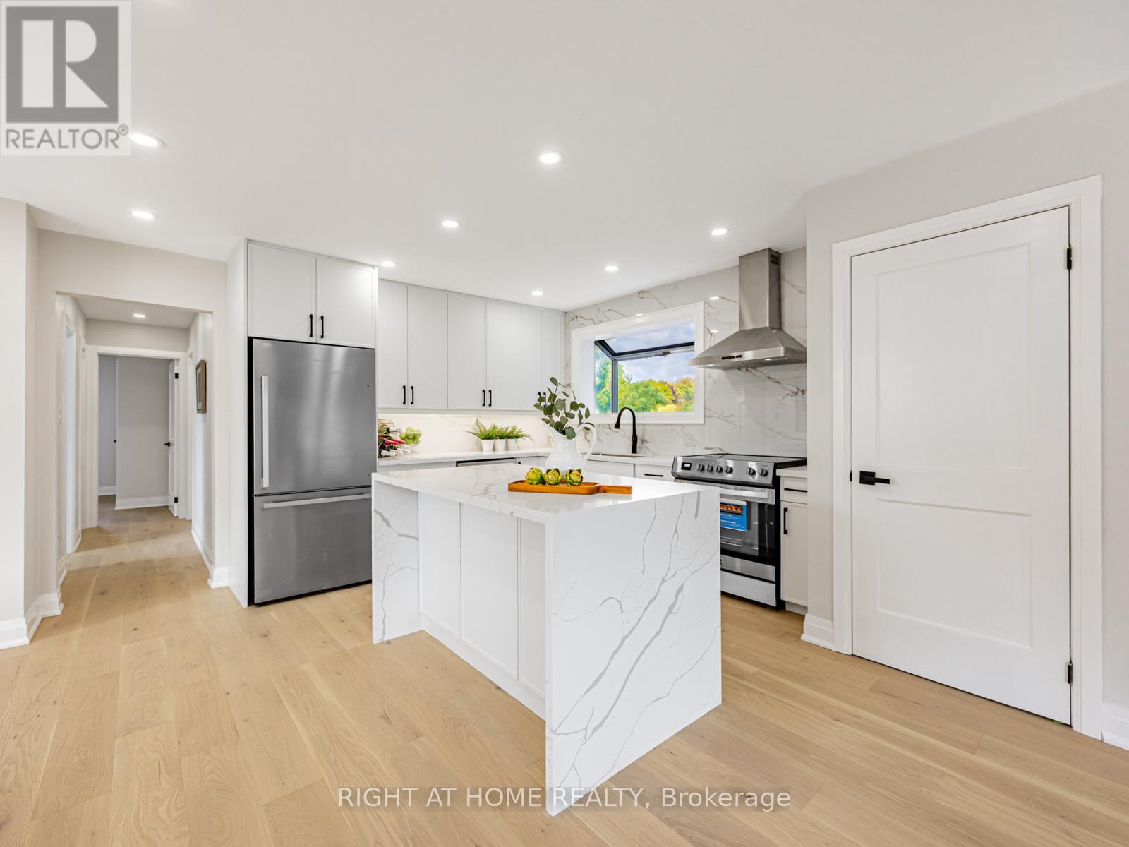 22 Jallan Drive, Ajax, Ontario  L1S 6J2 - Photo 8 - E12515922