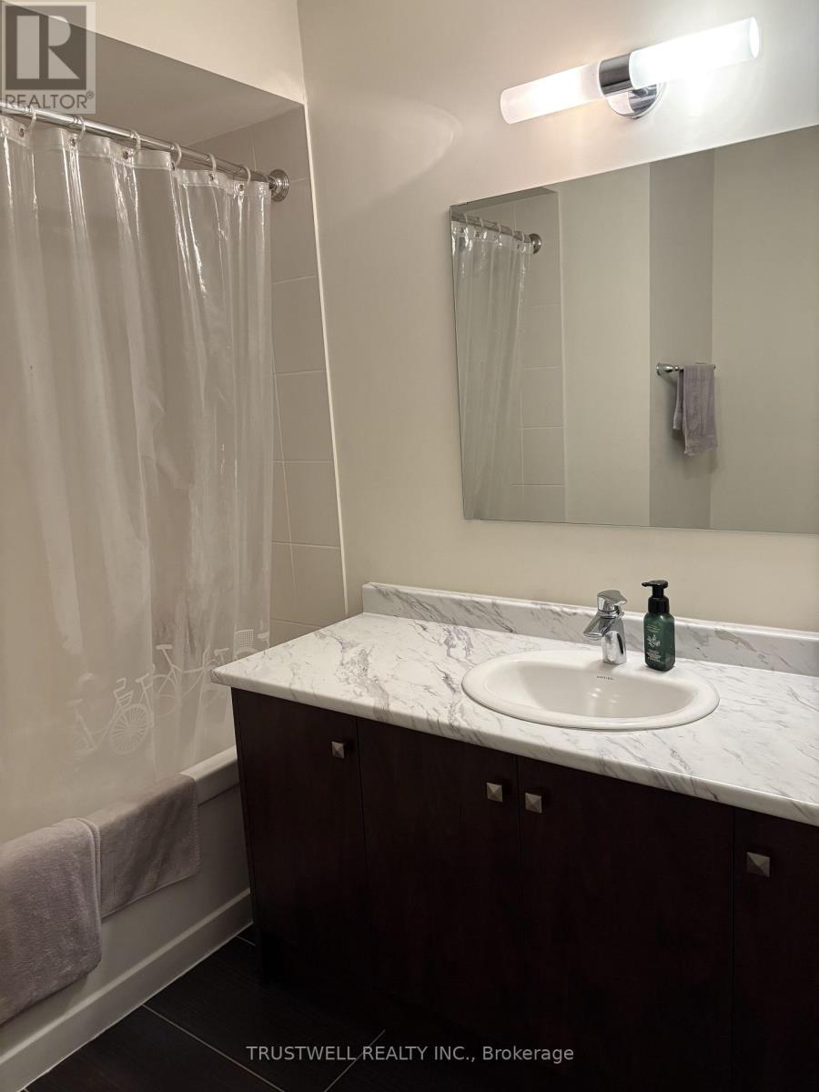 95 Donald Fleming Way, Whitby, Ontario L1R 0N8 - Photo 8 - E12515942