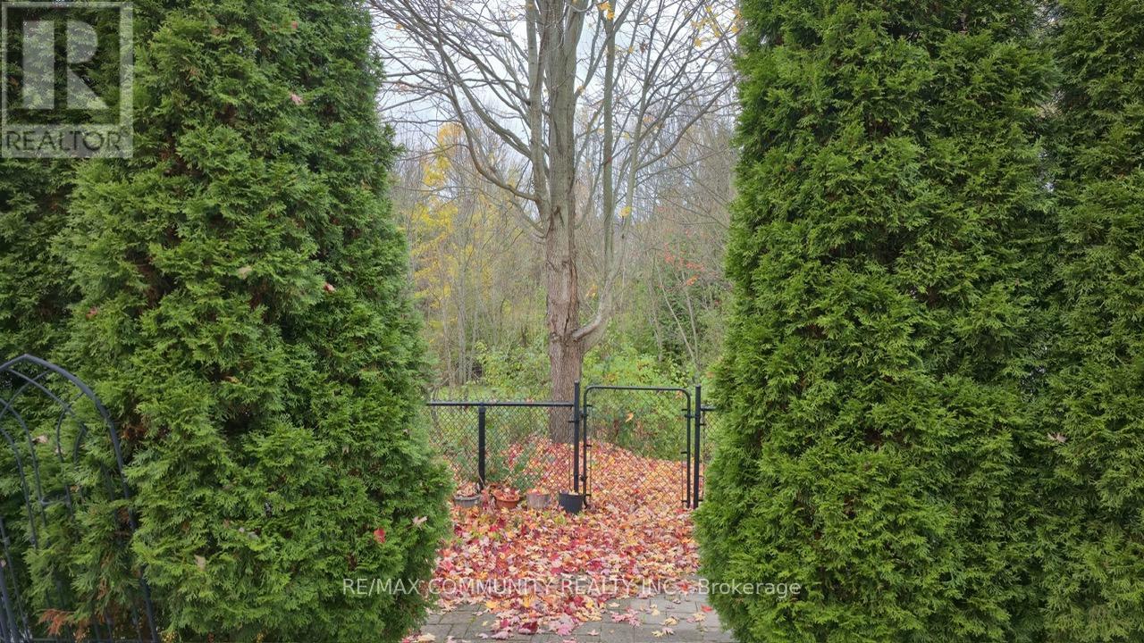 1816 Woodgate Court, Oshawa, Ontario  L1G 7Z1 - Photo 18 - E12515992