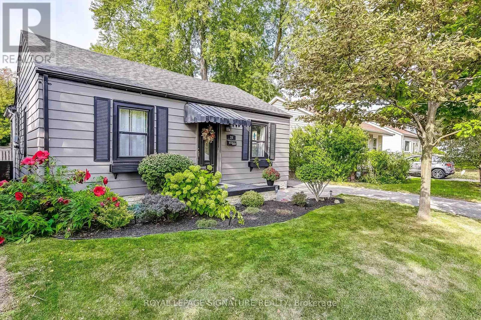 26 GEORGE STREET, Ajax, Ontario