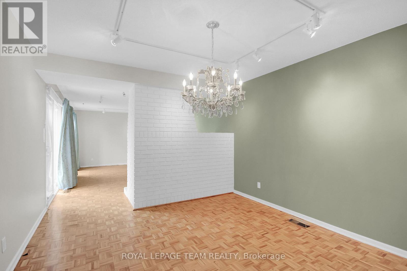 26 Jackson Court, Ottawa, Ontario K2K 1B7 - Photo 15 - X12502862