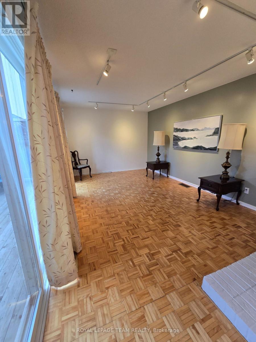 26 Jackson Court, Ottawa, Ontario K2K 1B7 - Photo 28 - X12502862