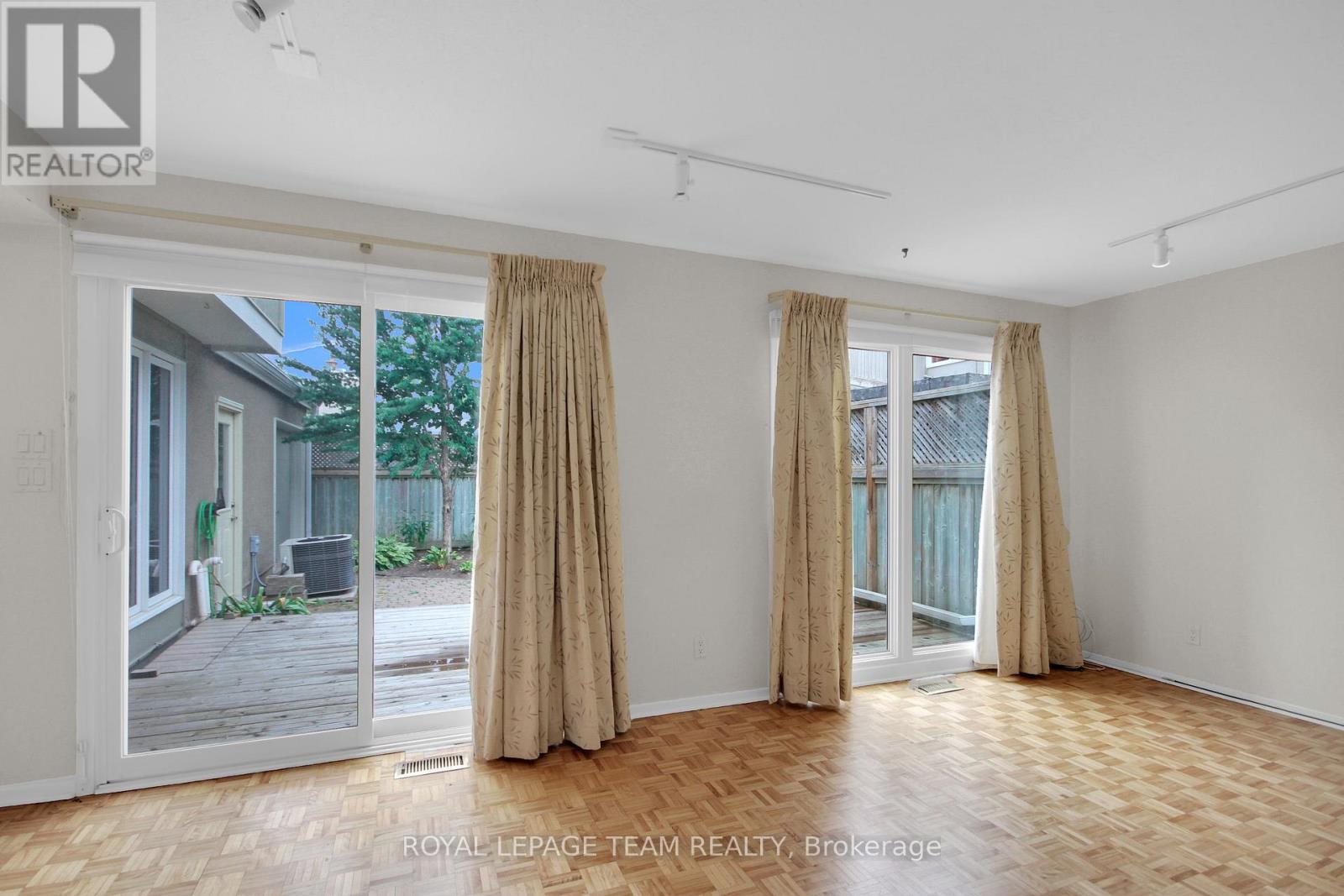 26 Jackson Court, Ottawa, Ontario K2K 1B7 - Photo 22 - X12502862