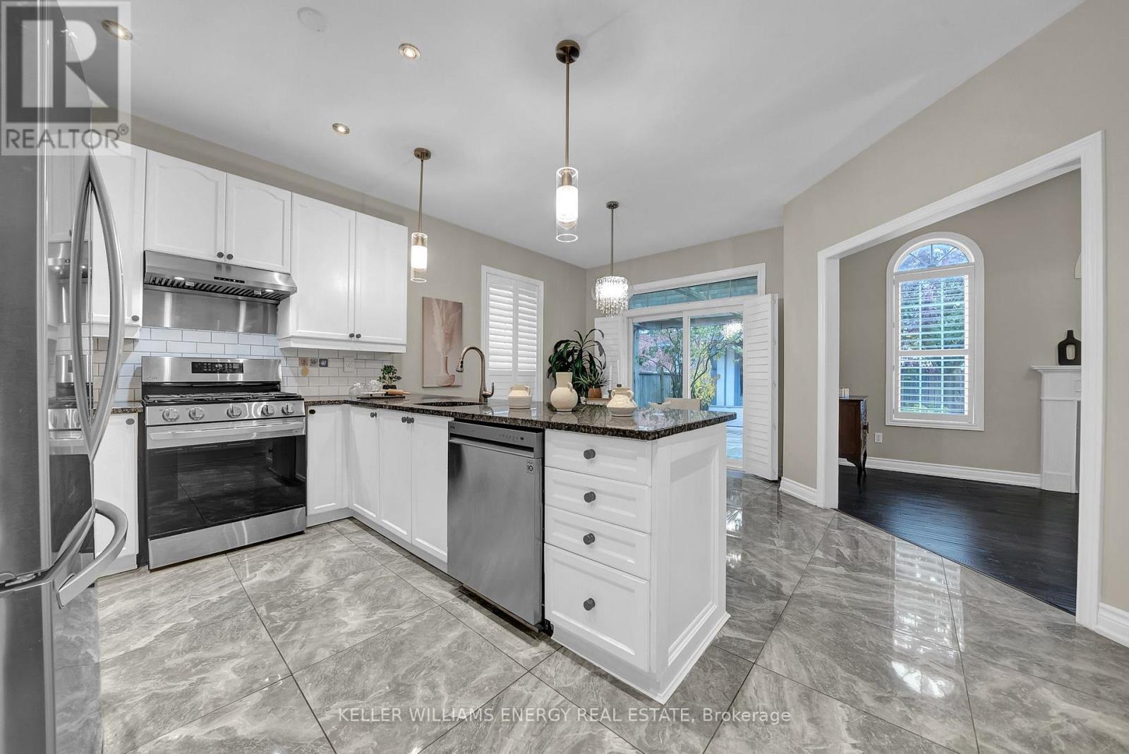 83 Wessex Drive, Whitby, Ontario  L1M 2C1 - Photo 8 - E12516190