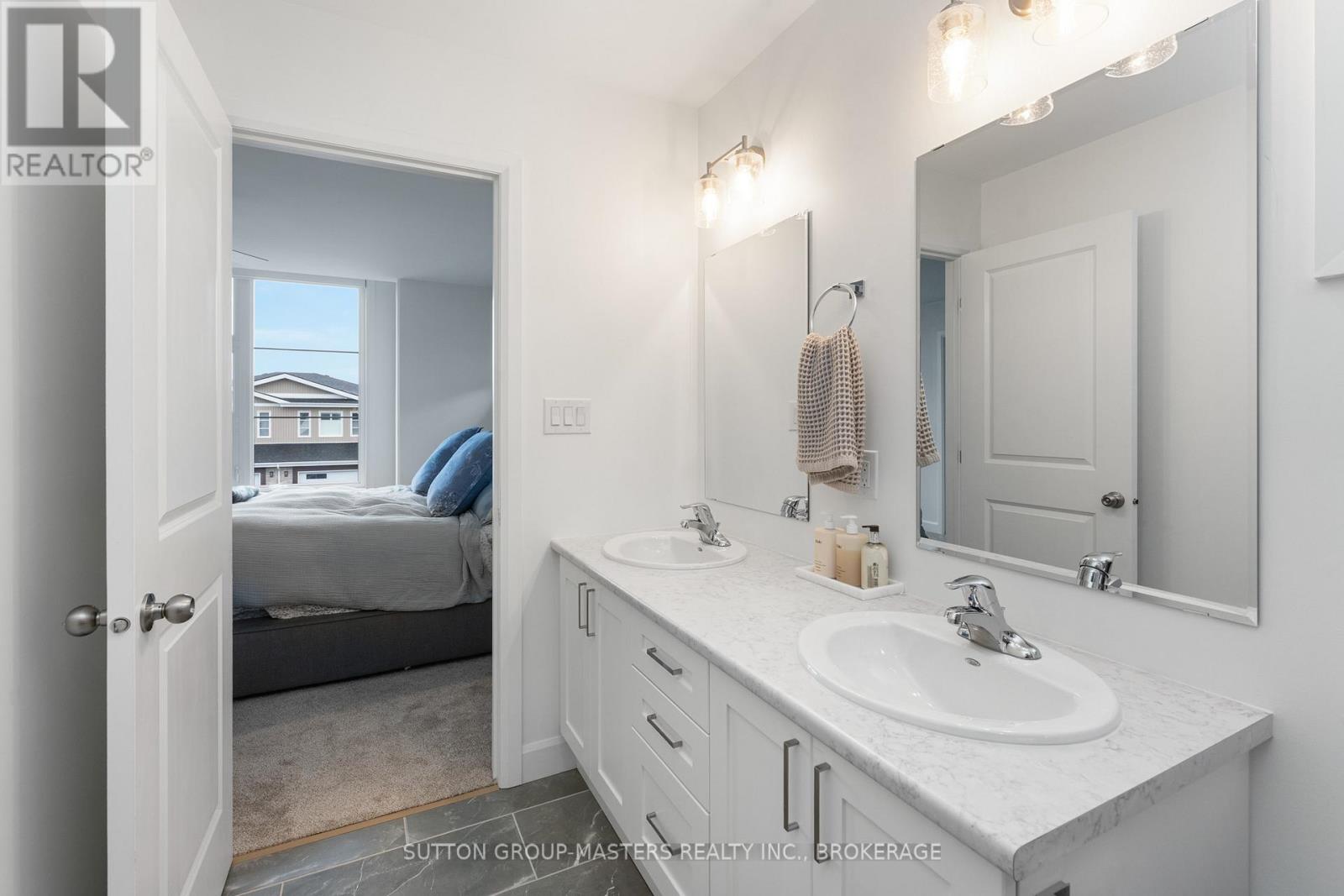 214 Superior Drive, Loyalist, Ontario K7N 0E4 - Photo 20 - X12516080