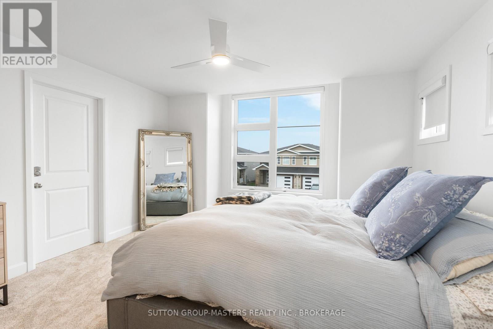 214 Superior Drive, Loyalist, Ontario K7N 0E4 - Photo 21 - X12516080