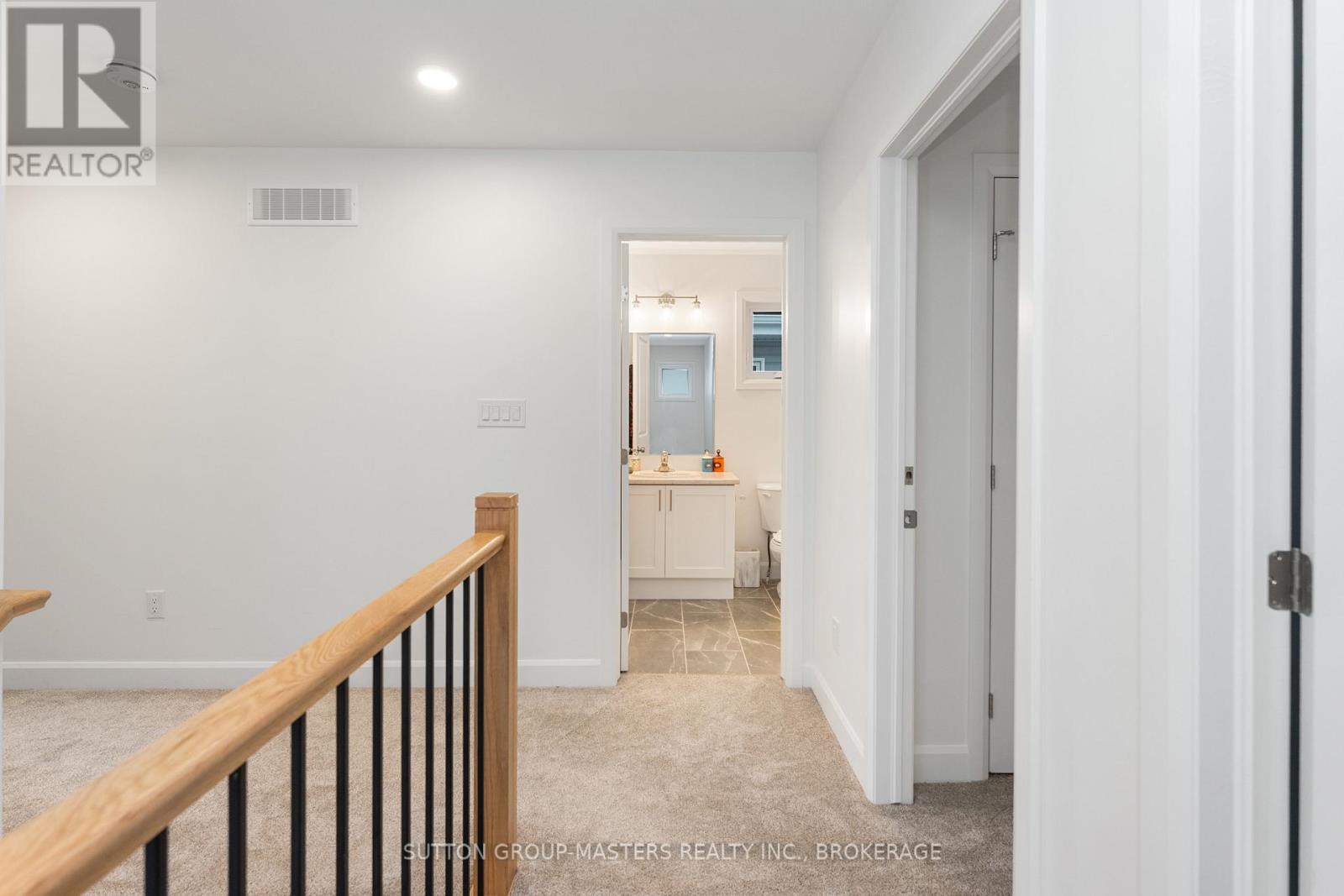 214 Superior Drive, Loyalist, Ontario K7N 0E4 - Photo 27 - X12516080