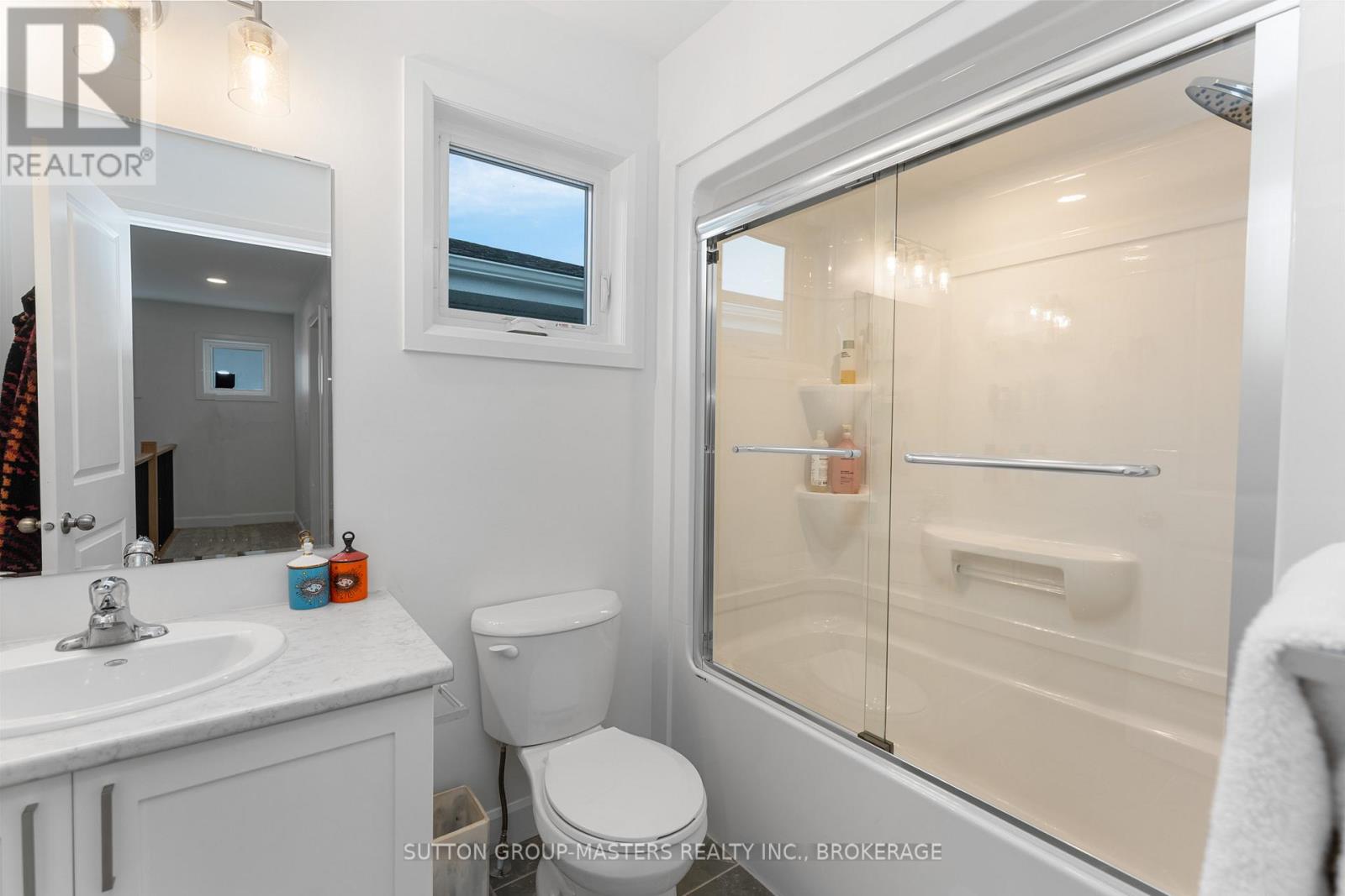 214 Superior Drive, Loyalist, Ontario K7N 0E4 - Photo 30 - X12516080