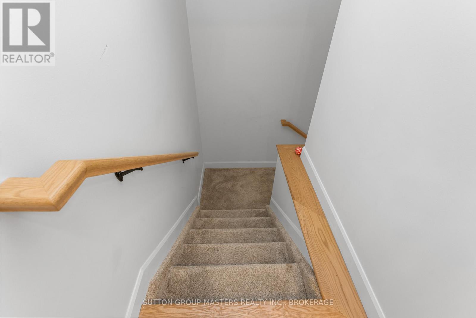 214 Superior Drive, Loyalist, Ontario K7N 0E4 - Photo 31 - X12516080