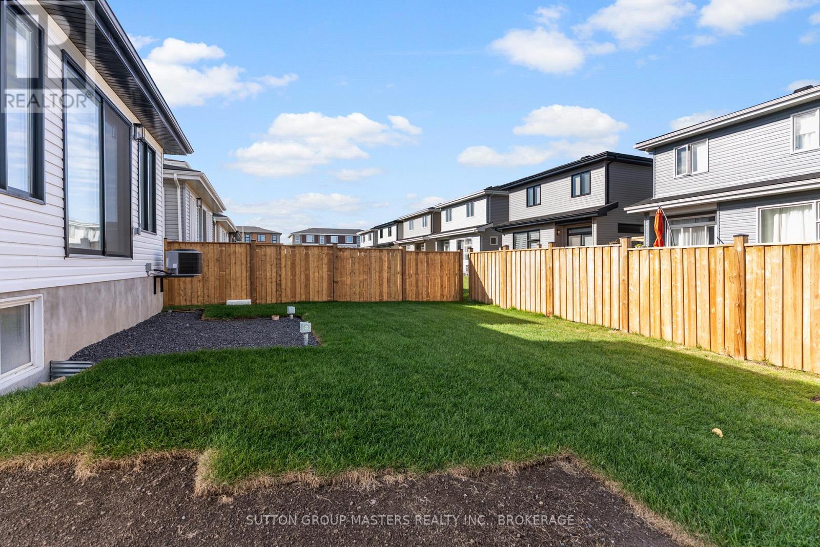 214 Superior Drive, Loyalist, Ontario K7N 0E4 - Photo 39 - X12516080