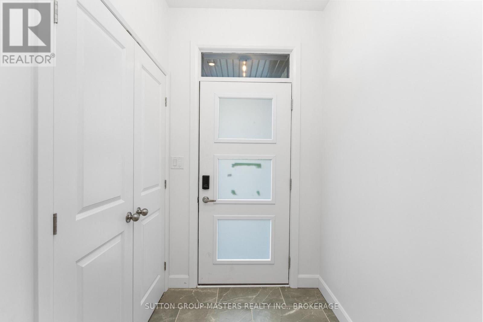 214 Superior Drive, Loyalist, Ontario K7N 0E4 - Photo 5 - X12516080