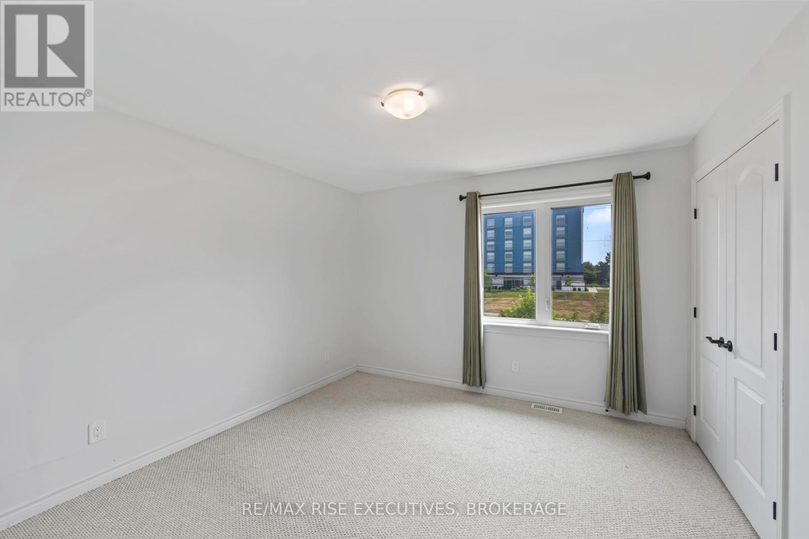 648 Halloway Drive, Kingston, Ontario  K7K 0H4 - Photo 38 - X12516108