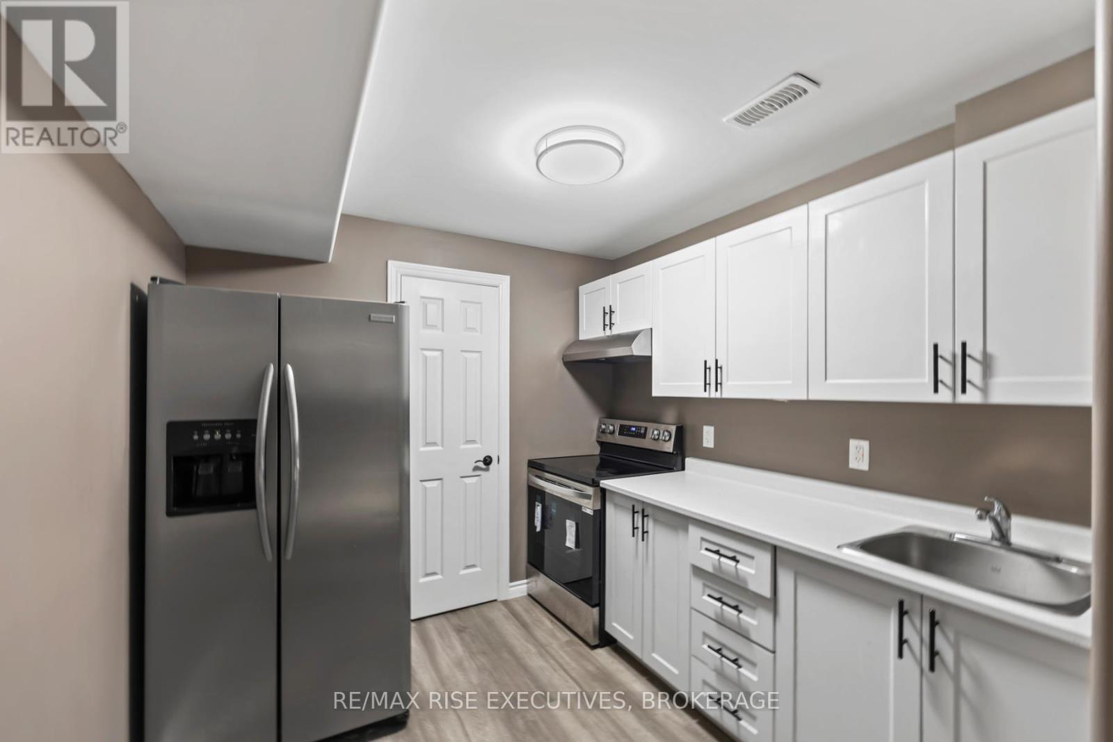 648 Halloway Drive, Kingston, Ontario  K7K 0H4 - Photo 49 - X12516108