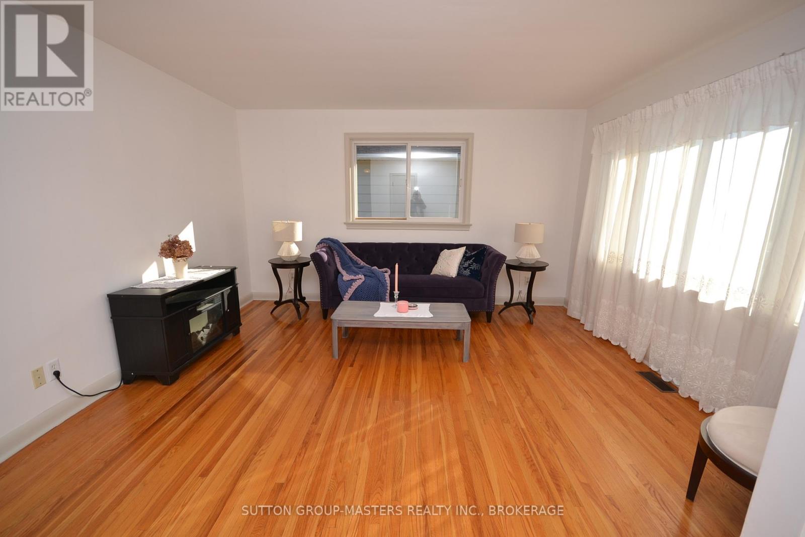 29 Brant Avenue, Kingston, Ontario  K7K 4V2 - Photo 4 - X12516132