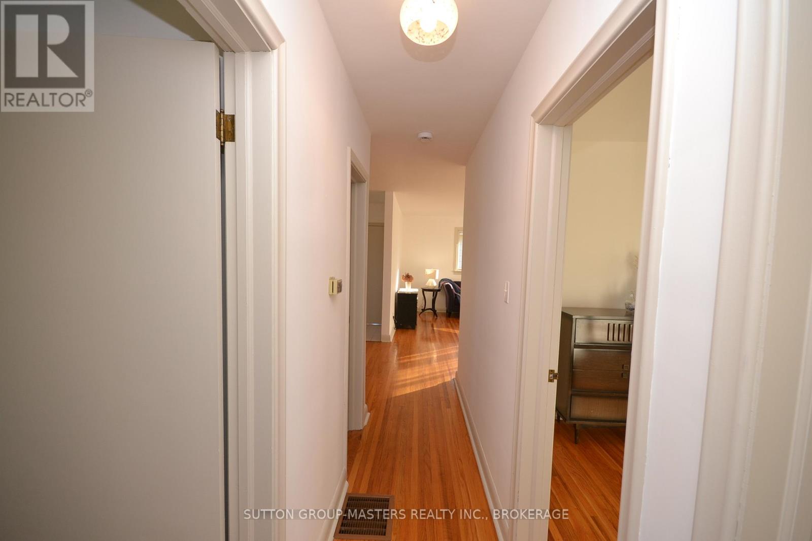 29 Brant Avenue, Kingston, Ontario  K7K 4V2 - Photo 7 - X12516132