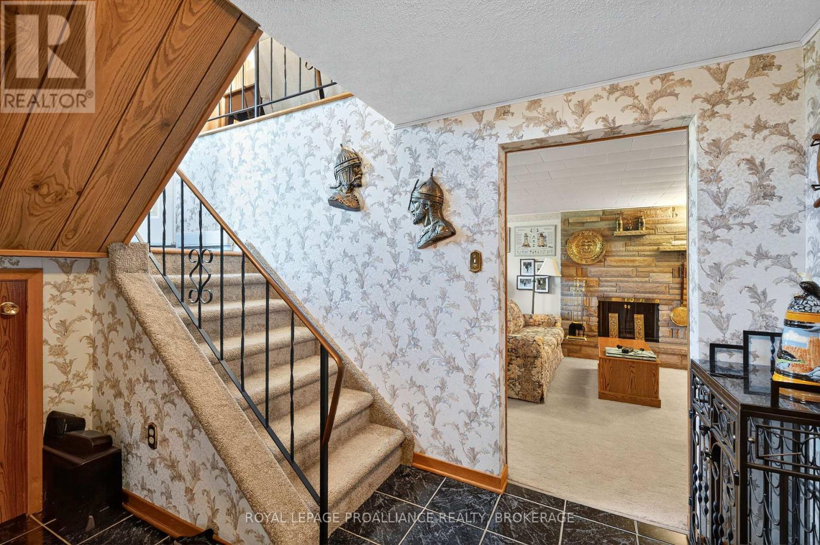 862 Berwick Place, Kingston, Ontario K7M 6B6 - Photo 21 - X12516326