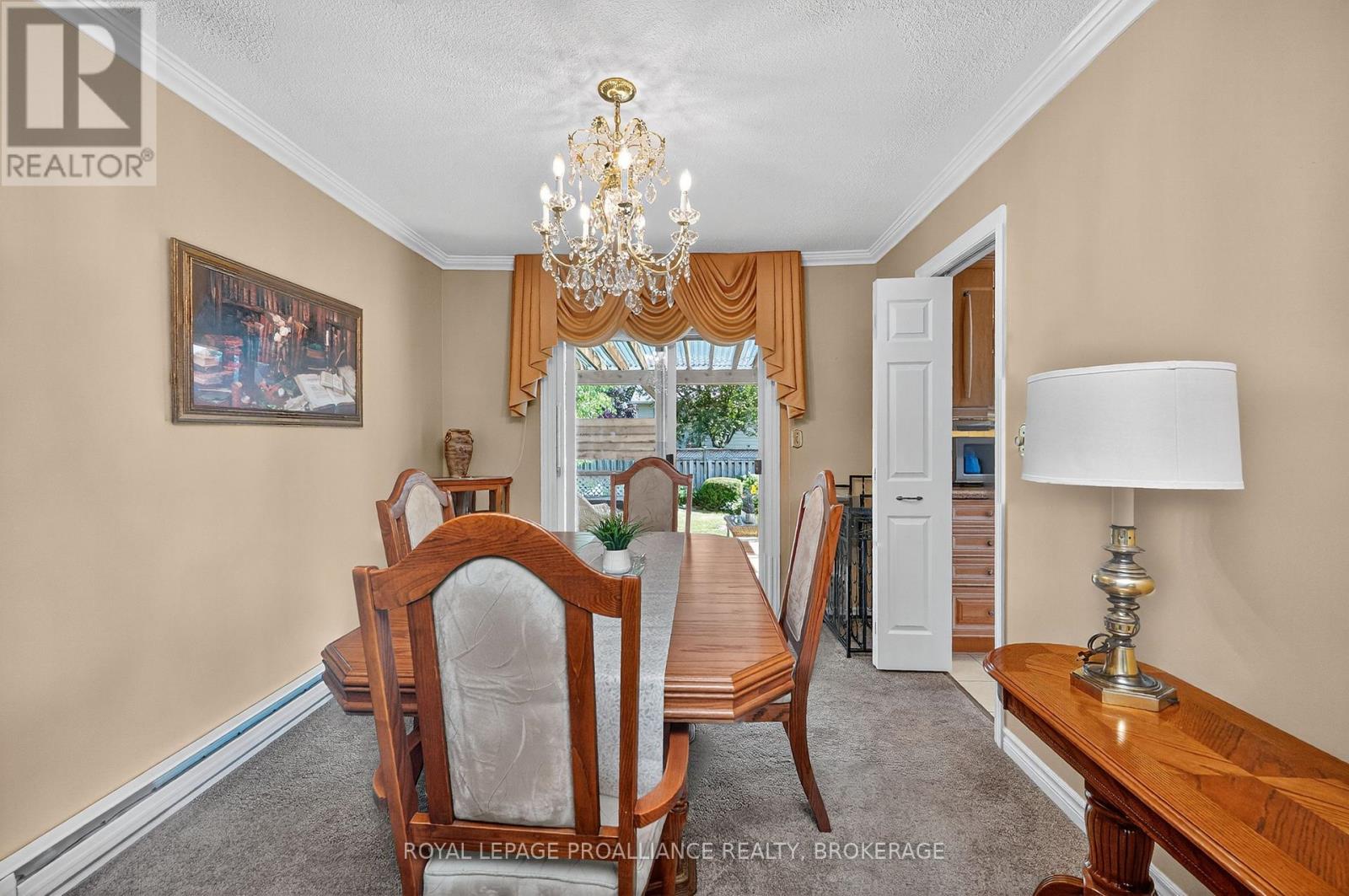 862 Berwick Place, Kingston, Ontario K7M 6B6 - Photo 6 - X12516326