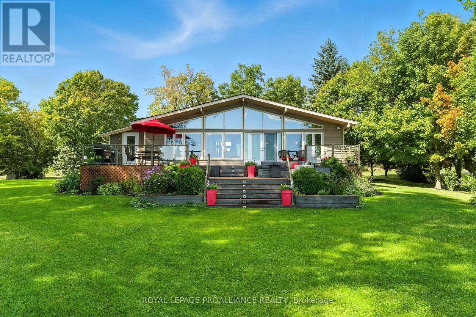 97 Manley Drive, Belleville, Ontario K8N 4Z4 - Photo 3 - X12516110