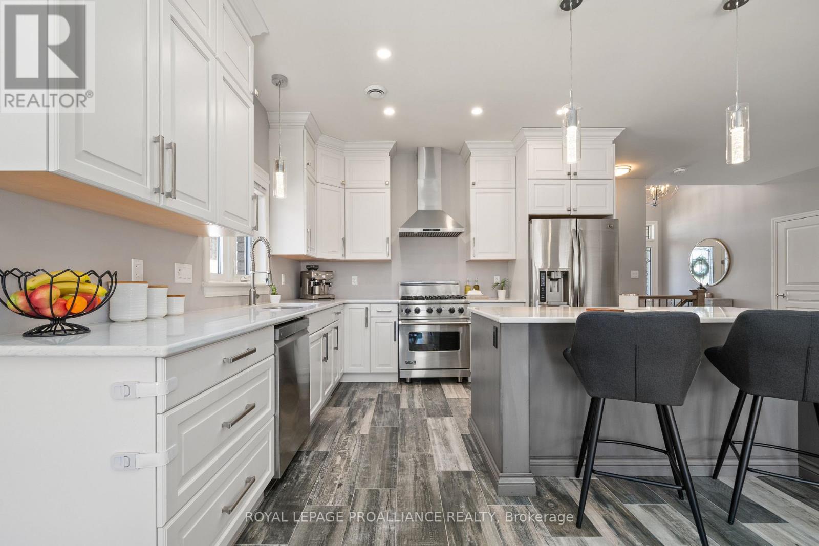 16 Hummingbird Drive, Belleville, Ontario K8N 0H7 - Photo 12 - X12516292