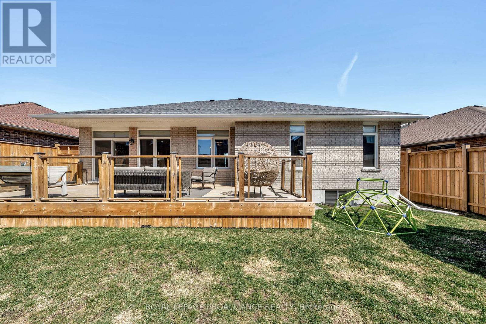 16 Hummingbird Drive, Belleville, Ontario K8N 0H7 - Photo 40 - X12516292