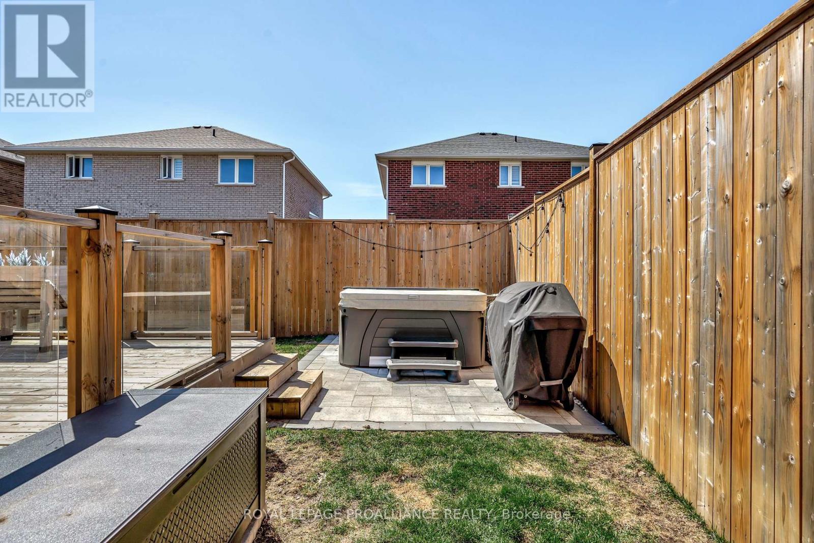 16 Hummingbird Drive, Belleville, Ontario K8N 0H7 - Photo 42 - X12516292