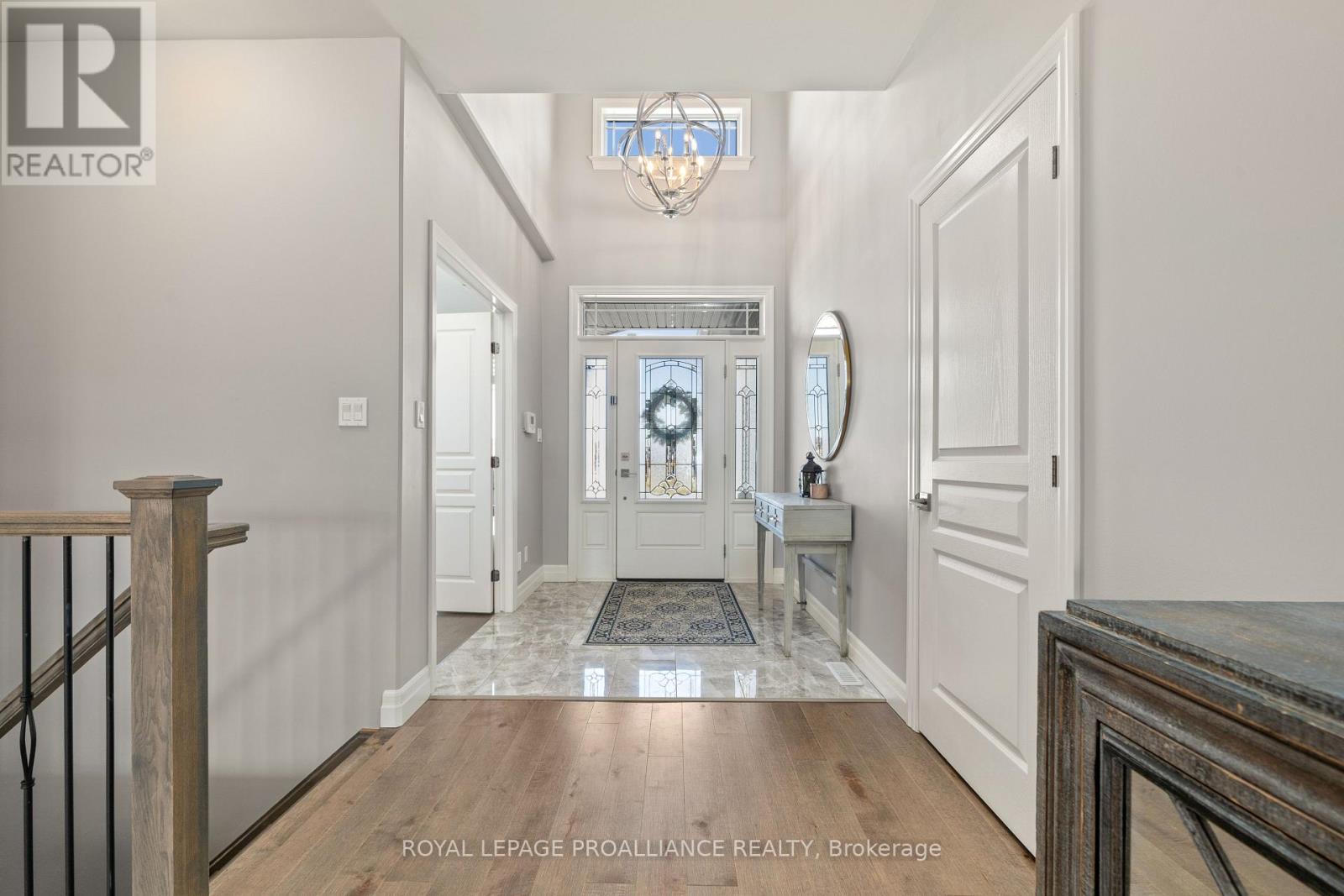 16 Hummingbird Drive, Belleville, Ontario K8N 0H7 - Photo 5 - X12516292