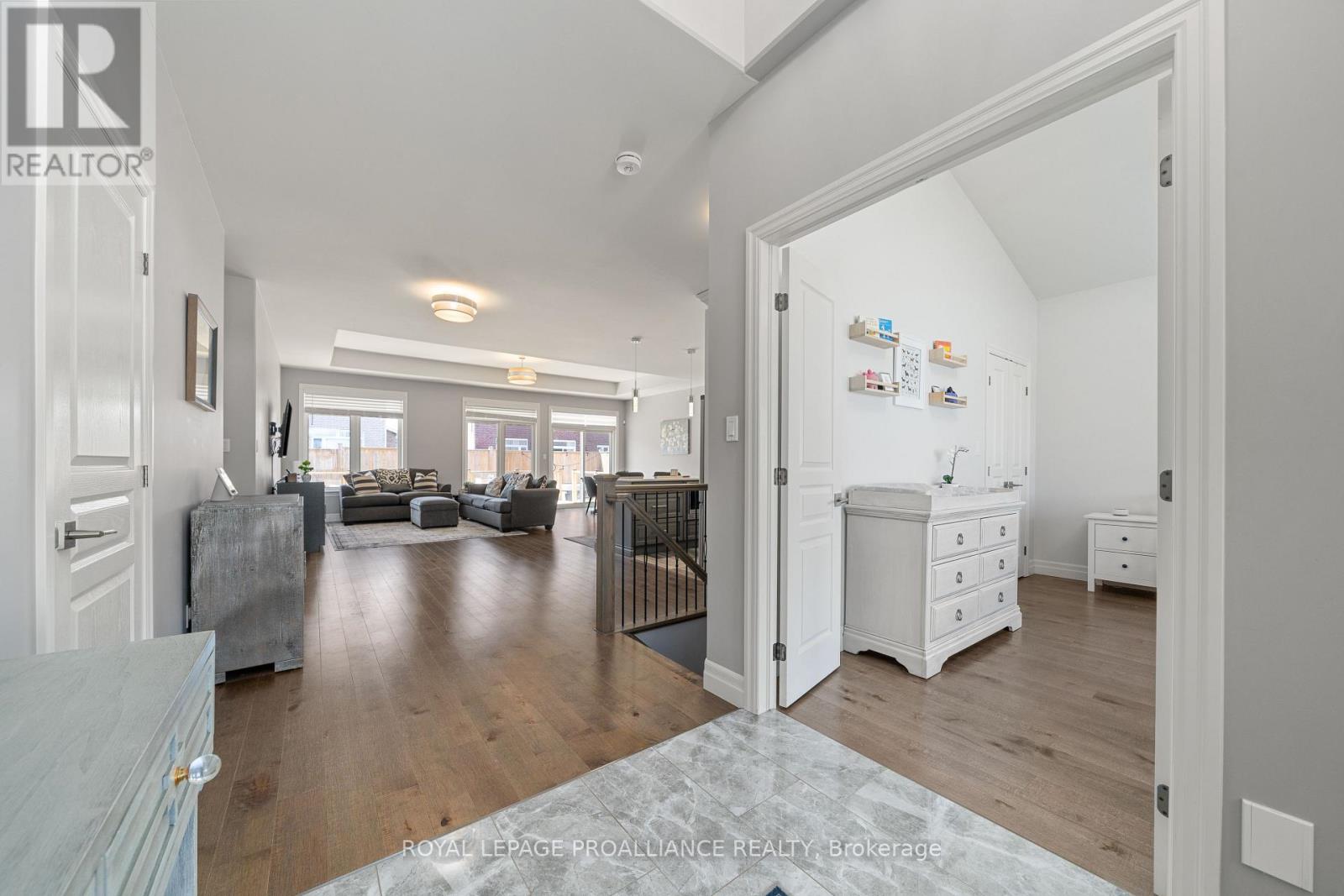 16 Hummingbird Drive, Belleville, Ontario K8N 0H7 - Photo 6 - X12516292