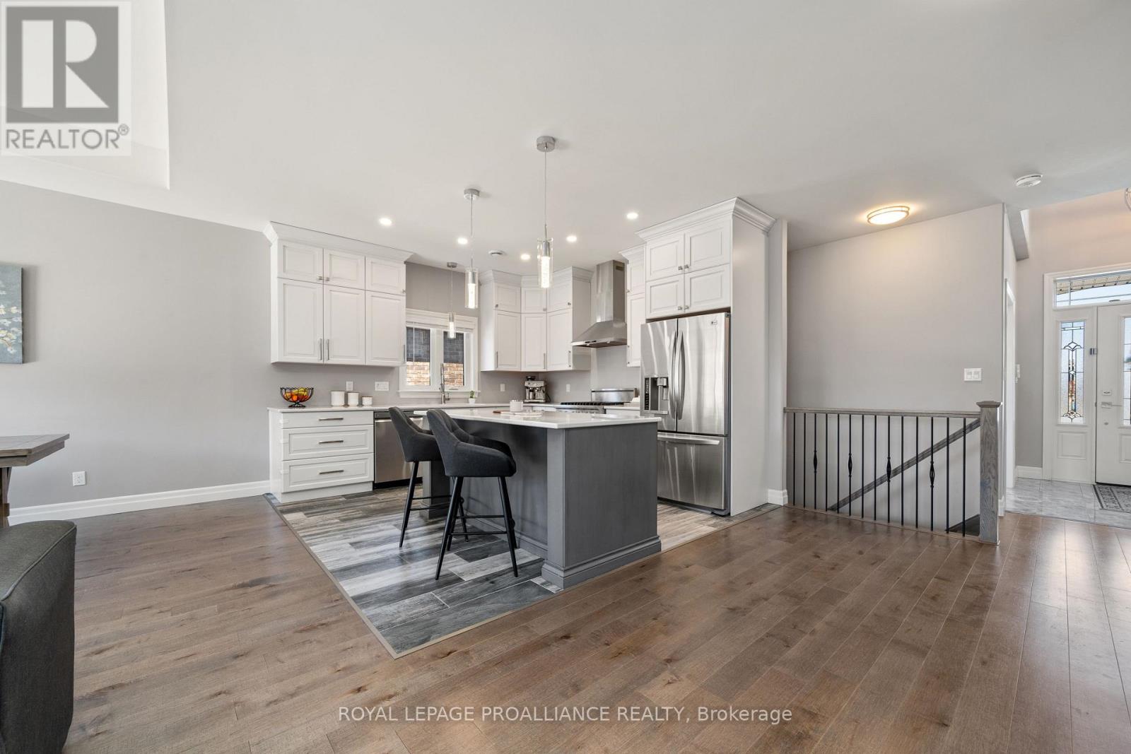 16 Hummingbird Drive, Belleville, Ontario K8N 0H7 - Photo 9 - X12516292