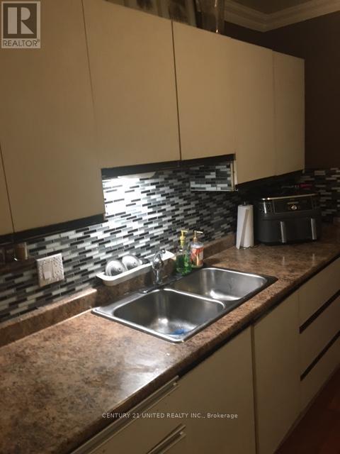 1205 Huntington Circle, Peterborough, Ontario K9K 2B8 - Photo 6 - X12516332