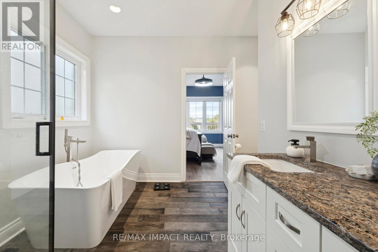 448 7a Highway, Cavan Monaghan, Ontario  L0A 1C0 - Photo 19 - X12516360