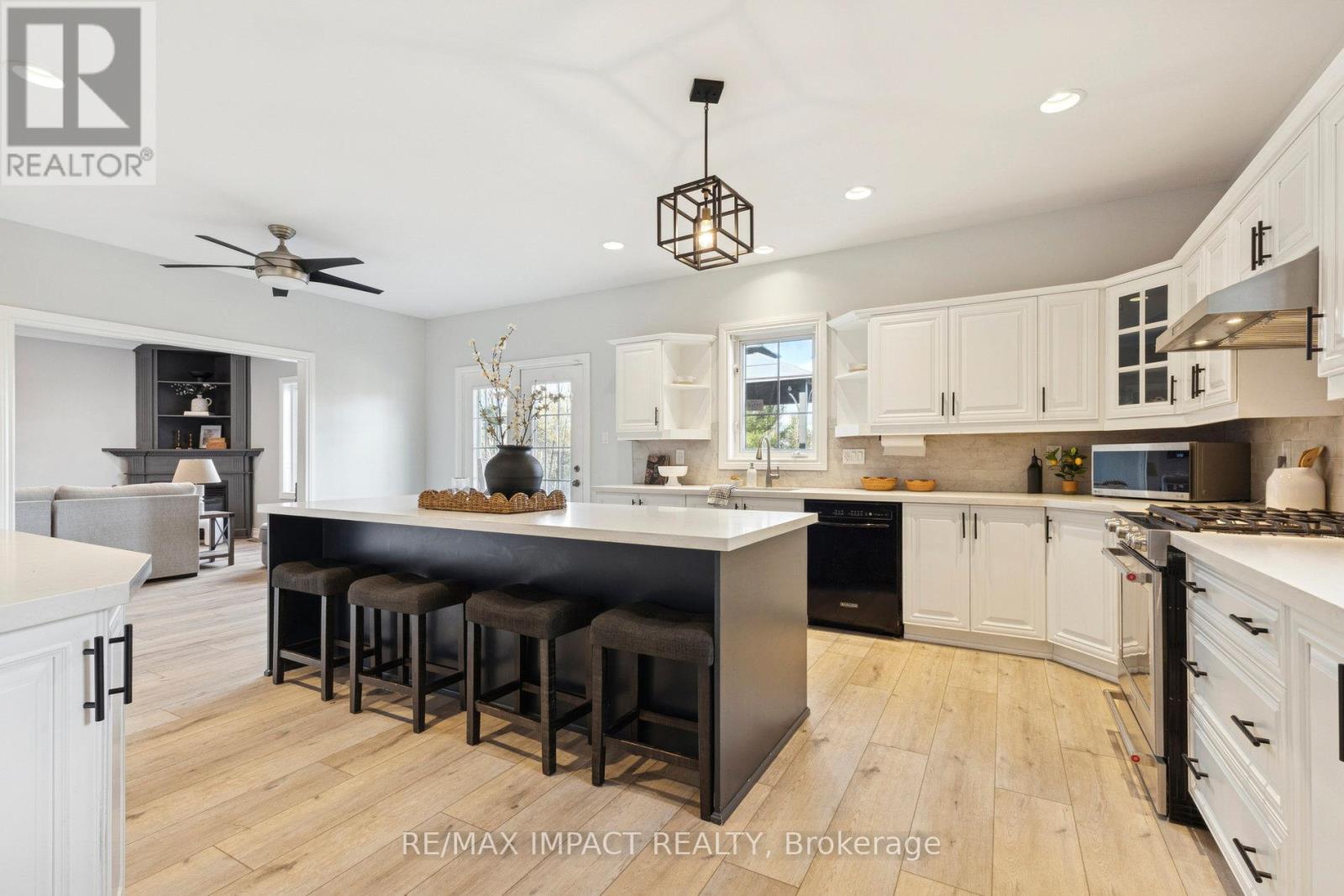 448 7a Highway, Cavan Monaghan, Ontario  L0A 1C0 - Photo 8 - X12516360