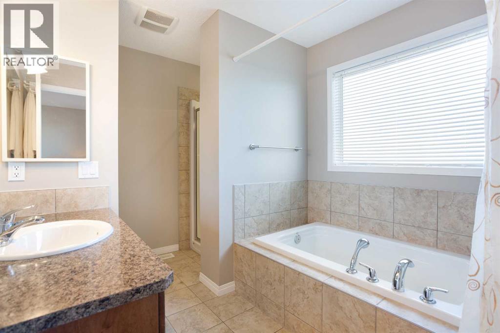 28 Kinlea Link Nw, Calgary, Alberta  T3R 0C4 - Photo 16 - A2267395