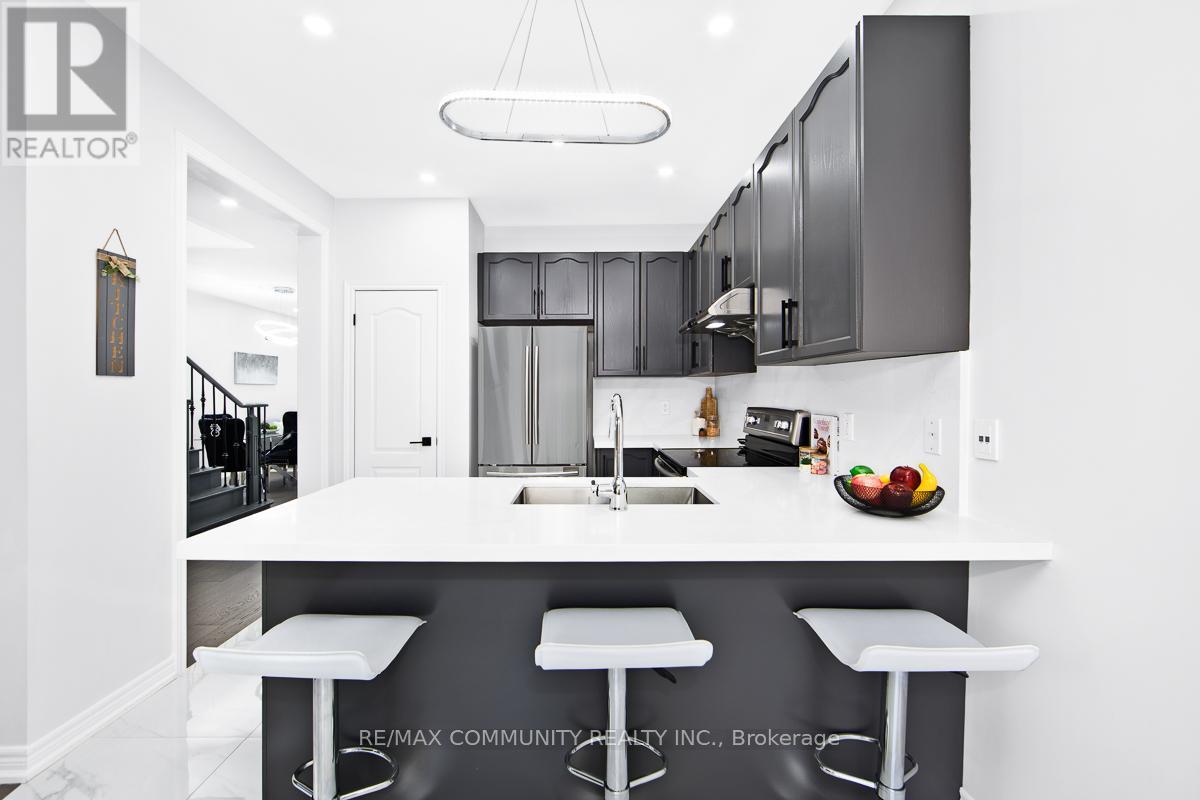 37 Mantle Avenue, Whitchurch-Stouffville, Ontario  L4A 0M7 - Photo 14 - N12515946